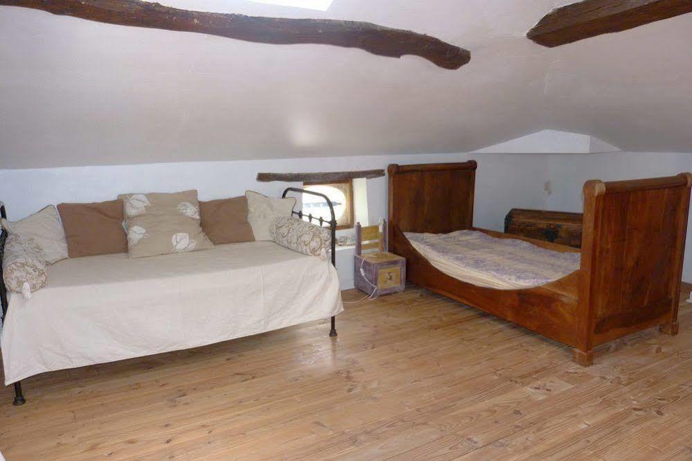 Aux Trois Fontaines Bed and Breakfast Eynesse Εξωτερικό φωτογραφία